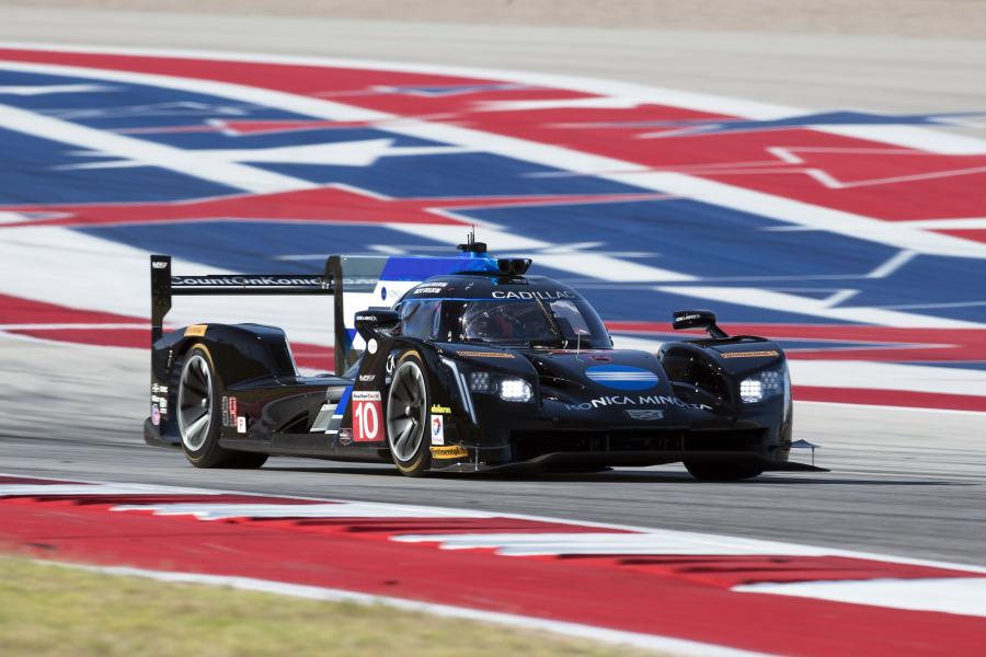  Cadillac DPi-V.R 2017 года  (фото 9 из 30)